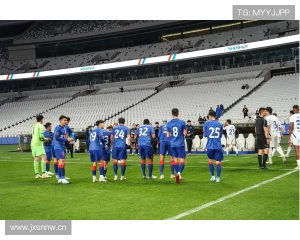 上港遇申花再度崩盘?沪上豪门对决暗藏战术隐患,申花崛起或引发冠军格局动荡 上港遇申花再度崩盘?沪上豪门对决暗藏战术隐患,申花崛起或引发冠军格局动荡