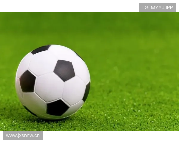 人工草场对足球规则有哪些特殊要求？全面拆解判罚细节