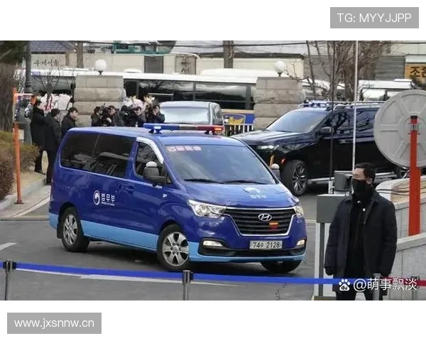 刘翔开豪车排队点外卖，这阵仗我竟然比谁都想知道他点了啥