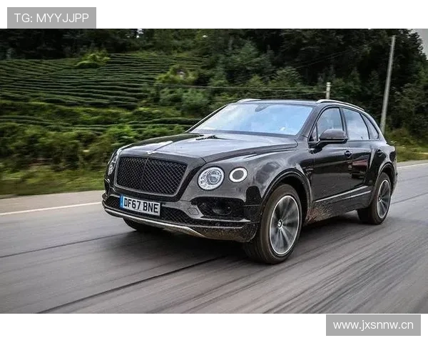 汪周雨居然没人注意他每天早晨都是豪车接送，跟大明星似的咋回事？